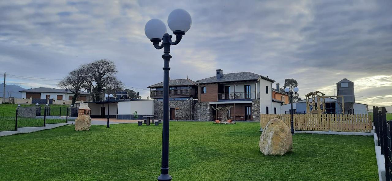 El Rato Apartamentos Rurales Navia Zewnętrze zdjęcie